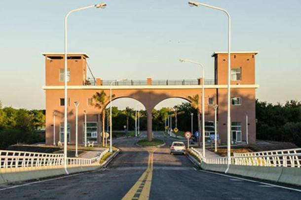 דירות Concepción del Uruguay Fenix Apart מראה חיצוני תמונה